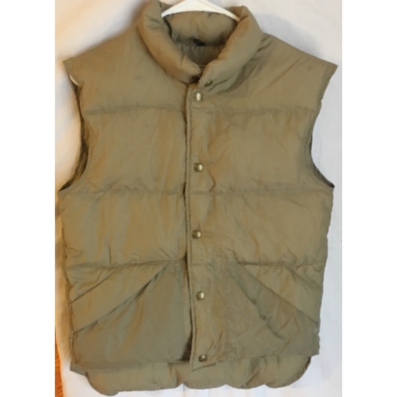 L.L. Bean Other - PRICE DROP👇🏻LL Bean Mens Tan Puffer Vest Small